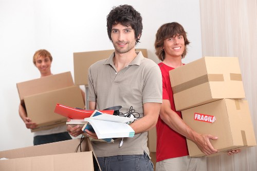 Local commercial moving support near Aldgate and the City