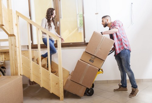 Commercial packing boxes for office and business relocation in Aldgate