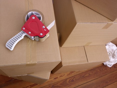 Secure storage options near Aldgate for furniture and boxes