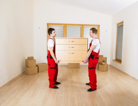 Professional local moving support for Aldgate relocations